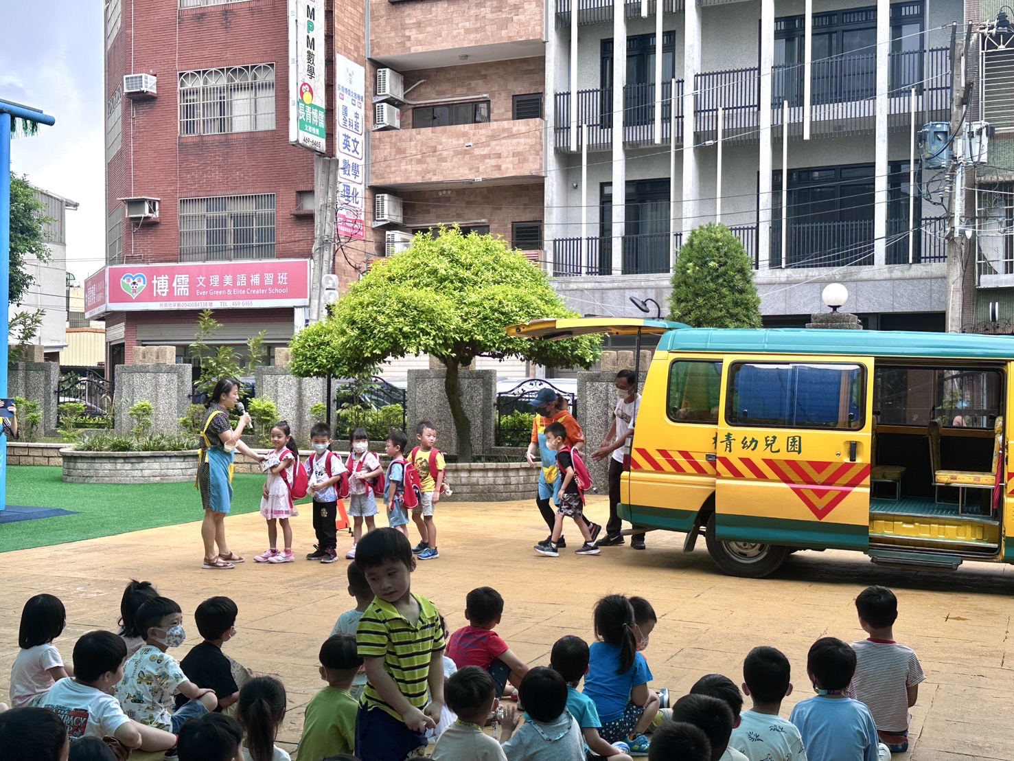 113學年度幼兒專用車安全演練(๑•̀ - •́)و